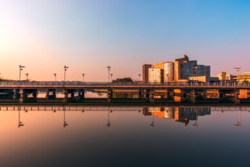 青岛大学在职研究生学费是多少?